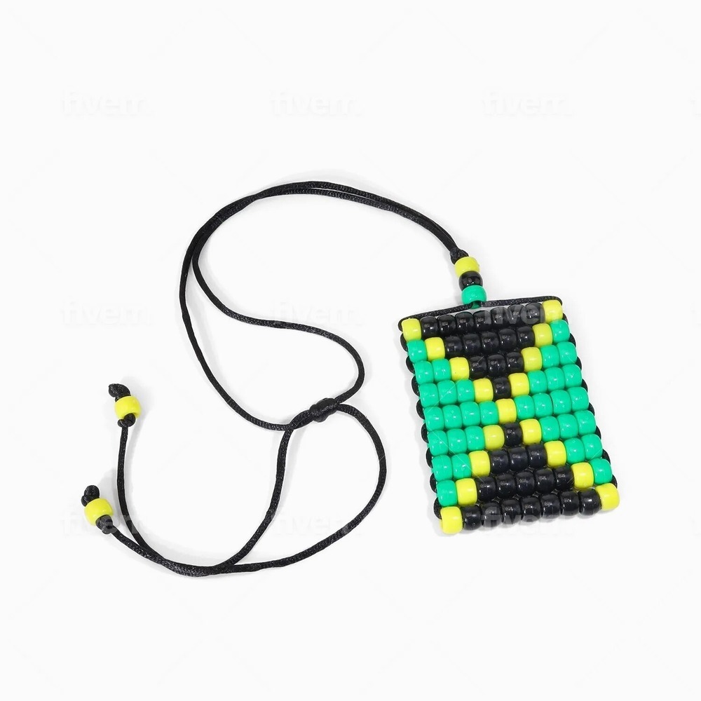 Jamaican Flag. Reggae Girls Beaded Flag 2.5" x 3".‎ Adjustable